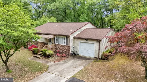 903 Fawn Ave, Pasadena, MD 21122