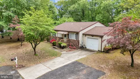 903 Fawn Ave, Pasadena, MD 21122 photo 4