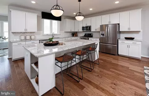 1112 Crested Wood Dr, Laurel, MD 20724