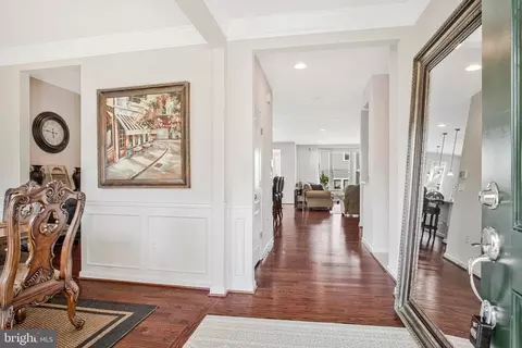 Entry Way - 2123 Nottoway Dr, Hanover, MD 21076 photo 2 of 11