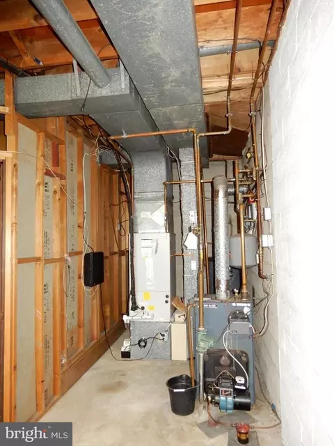 7638 Laurel Dr, Pasadena, MD 21122 photo 36