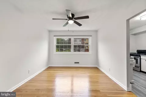 Living - 5101 4th St, Baltimore, MD 21225 photo 4 of 5