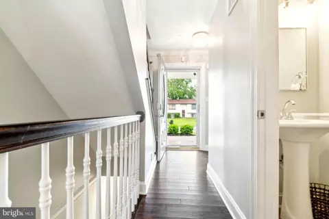 Entry Way - 7940 Royal Mint Pl, Pasadena, MD 21122 photo 3 of 5