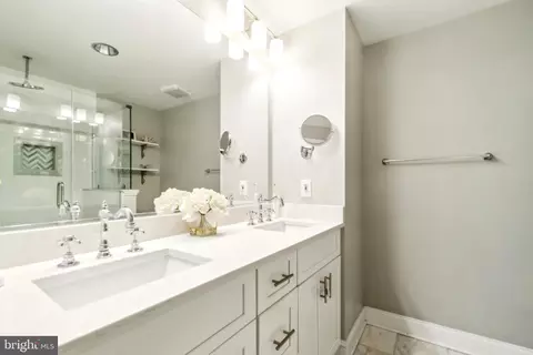 Bath - 7940 Royal Mint Pl, Pasadena, MD 21122 photo 1 of 2