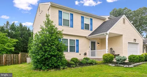 Exterior - 7940 Royal Mint Pl, Pasadena, MD 21122 photo 1 of 6