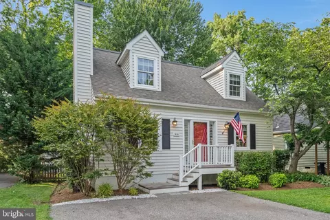 1414 Ellis Rd, Annapolis, MD 21403