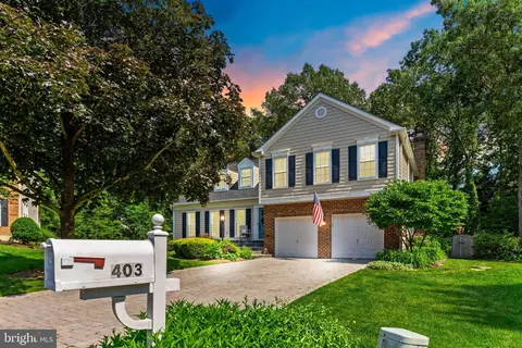 403 Fawn Haven Ct, Millersville, MD 21108