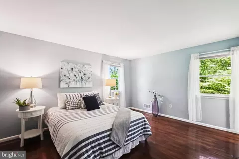 Bedroom - 1590 Long Point Rd, Pasadena, MD 21122 photo 3 of 4