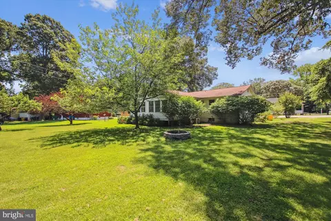 Exterior - 1590 Long Point Rd, Pasadena, MD 21122 photo 3 of 3