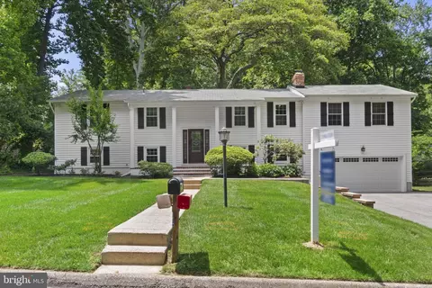 900 Randell Rd, Severna Park, MD 21146