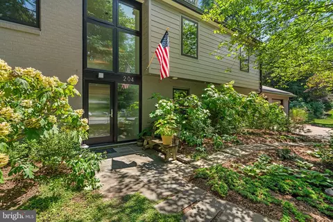 204 Mill Ct, Arnold, MD 21012 photo 2