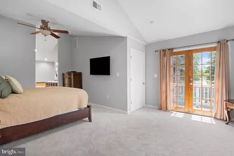 Bedroom - 3664 5th Ave, Edgewater, MD 21037 photo 1 of 7