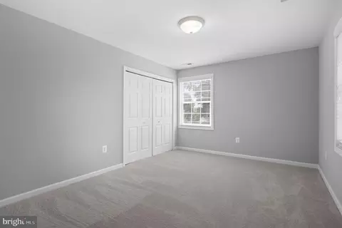 Bedroom - 3664 5th Ave, Edgewater, MD 21037 photo 5 of 7