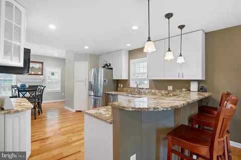 Kitchen - 3664 5th Ave, Edgewater, MD 21037 photo 2 of 6