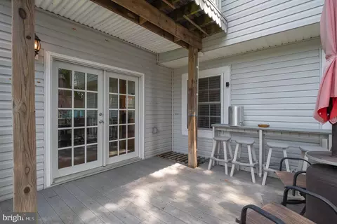 Exterior - 3664 5th Ave, Edgewater, MD 21037 photo 4 of 8