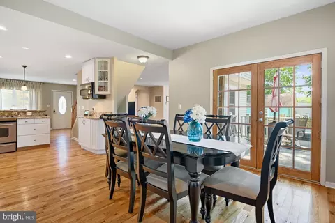 Dining - 3664 5th Ave, Edgewater, MD 21037 photo 2 of 2