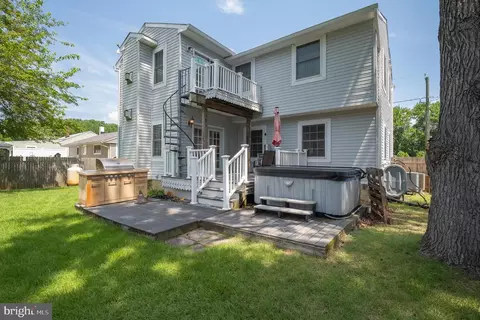 Exterior - 3664 5th Ave, Edgewater, MD 21037 photo 5 of 8