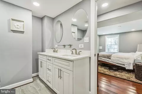 Bath - 114 Calhoun St, Edgewater, MD 21037 photo 3 of 4