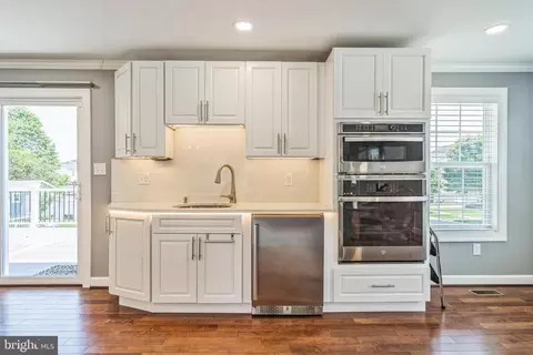 Kitchen - 114 Calhoun St, Edgewater, MD 21037 photo 2 of 5