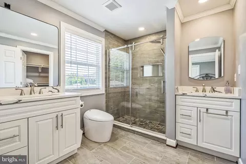 Bath - 114 Calhoun St, Edgewater, MD 21037 photo 1 of 4