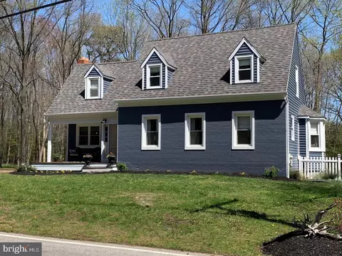 7625 Locust Grove Rd, Glen Burnie, MD 21060