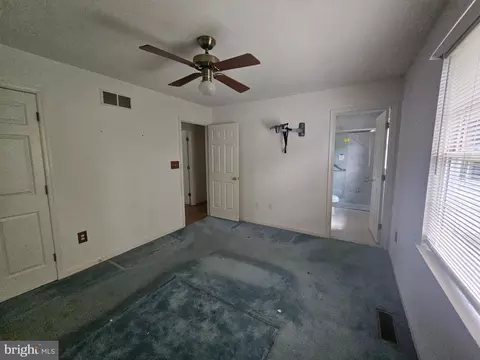 1139 Bradley Rd, Pasadena, MD 21122 photo 16