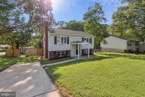 200 Oak Dr, Pasadena, MD 21122 photo 6
