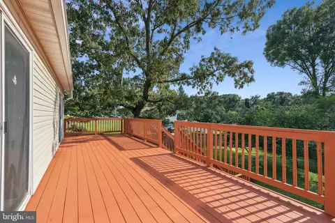 200 Oak Dr, Pasadena, MD 21122 photo 40