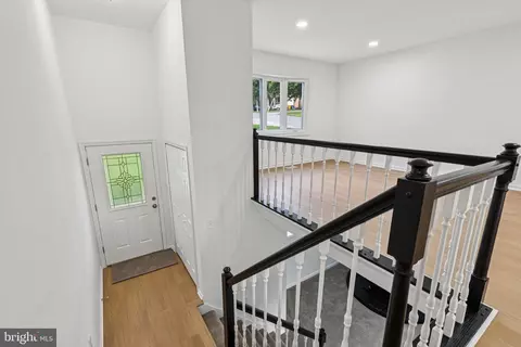 200 Oak Dr, Pasadena, MD 21122 photo 7