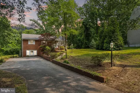 972 Woodland Cir, Annapolis, MD 21409