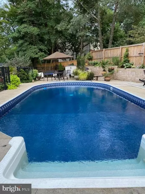 Exterior - 1247 Silver Run Dr, Pasadena, MD 21122 photo 22 of 33