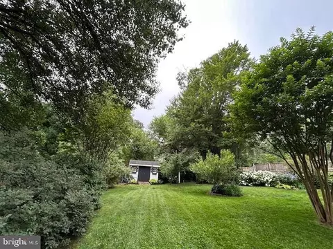 Exterior - 1247 Silver Run Dr, Pasadena, MD 21122 photo 7 of 33