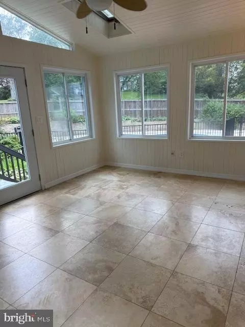Exterior - 1247 Silver Run Dr, Pasadena, MD 21122 photo 2 of 33