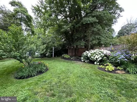 Exterior - 1247 Silver Run Dr, Pasadena, MD 21122 photo 16 of 33