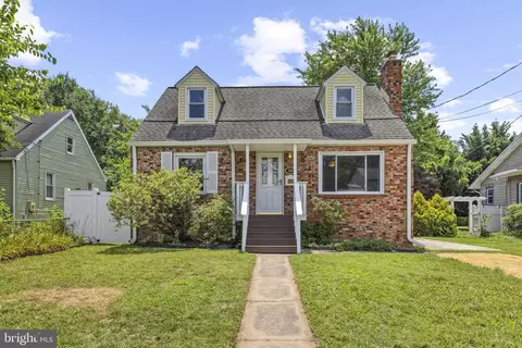 245 Carvel Rd, Pasadena, MD 21122