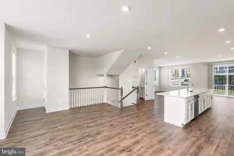 2270 Haw River Rd, Hanover, MD 21076 photo 11