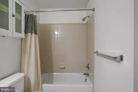 Bath - 7609 Elmcrest Rd, Hanover, MD 21076 photo 2 of 3