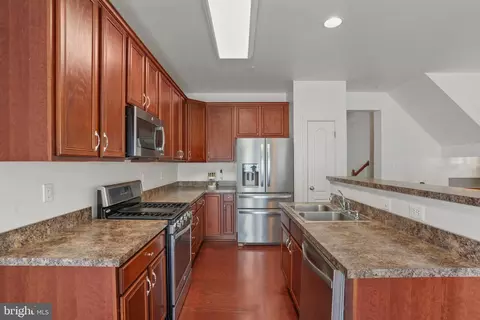 Entry Way - 7609 Elmcrest Rd, Hanover, MD 21076 photo 2 of 3