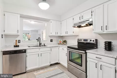 2900 Shipmaster Way #211, Annapolis, MD 21401