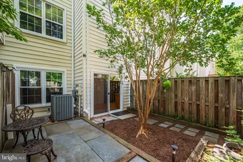 Exterior - 1672 Ridgely Ct, Crofton, MD 21114 photo 3 of 5
