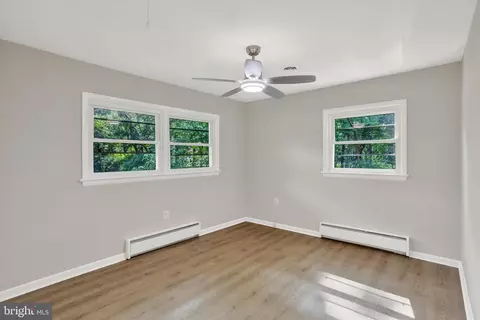 Bedroom - 1216 Steamboat Rd, Shady Side, MD 20764 photo 2 of 2