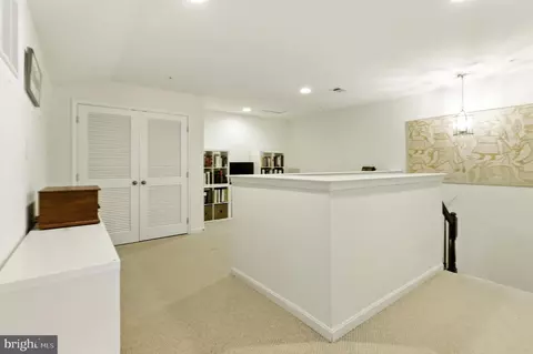Entry Way - 135 Jacobia Dr #H-3, Pasadena, MD 21122 photo 5 of 8