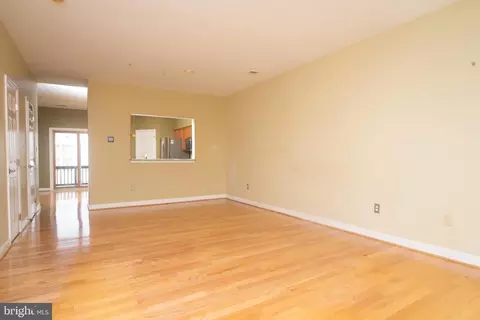Living - 2604 Willow Leaf Ct, Odenton, MD 21113 photo 1 of 2