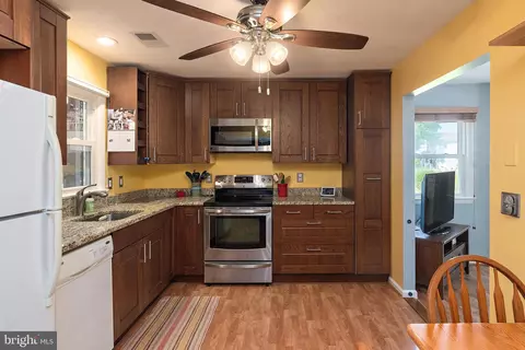 Kitchen - Undisclosed, Edgewater, MD 21037 photo 1 of 3