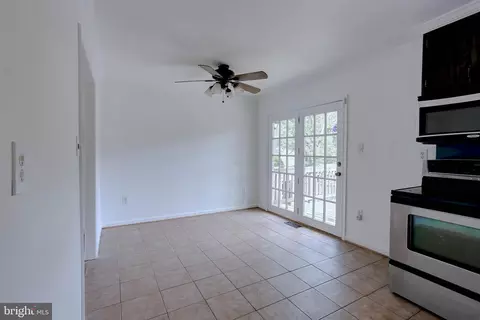 2000 Aberdeen Dr, Crofton, MD 21114 photo 9