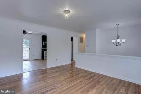 2000 Aberdeen Dr, Crofton, MD 21114 photo 4