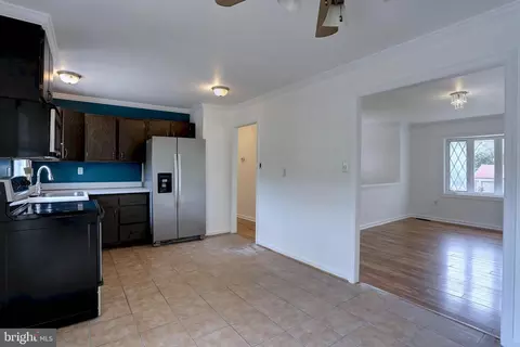 2000 Aberdeen Dr, Crofton, MD 21114 photo 7