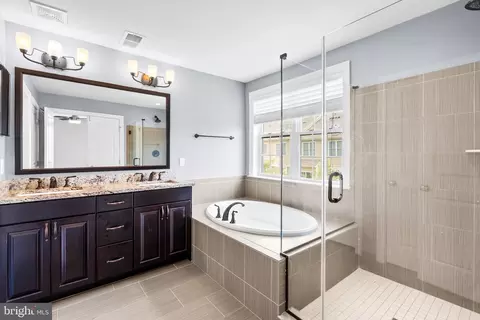 Bath - 2501 Cherry Tree Rd, Hanover, MD 21076 photo 2 of 4