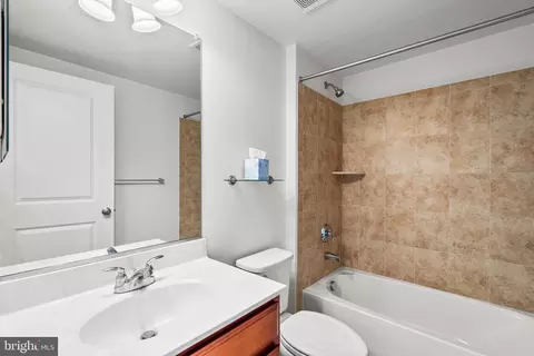 Bath - 2501 Cherry Tree Rd, Hanover, MD 21076 photo 3 of 4