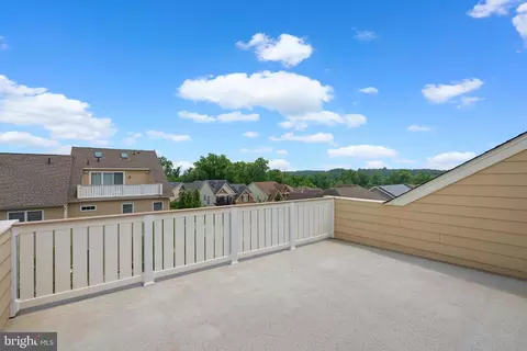 Exterior - 2501 Cherry Tree Rd, Hanover, MD 21076 photo 3 of 5